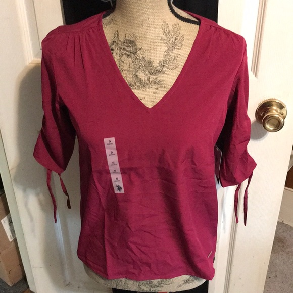 NWT small US Polo Assn. brand Maroon colored blouse - Picture 1 of 9